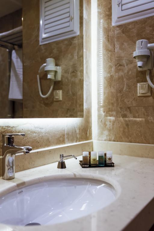 Royal Hotel Inegol Cameră foto